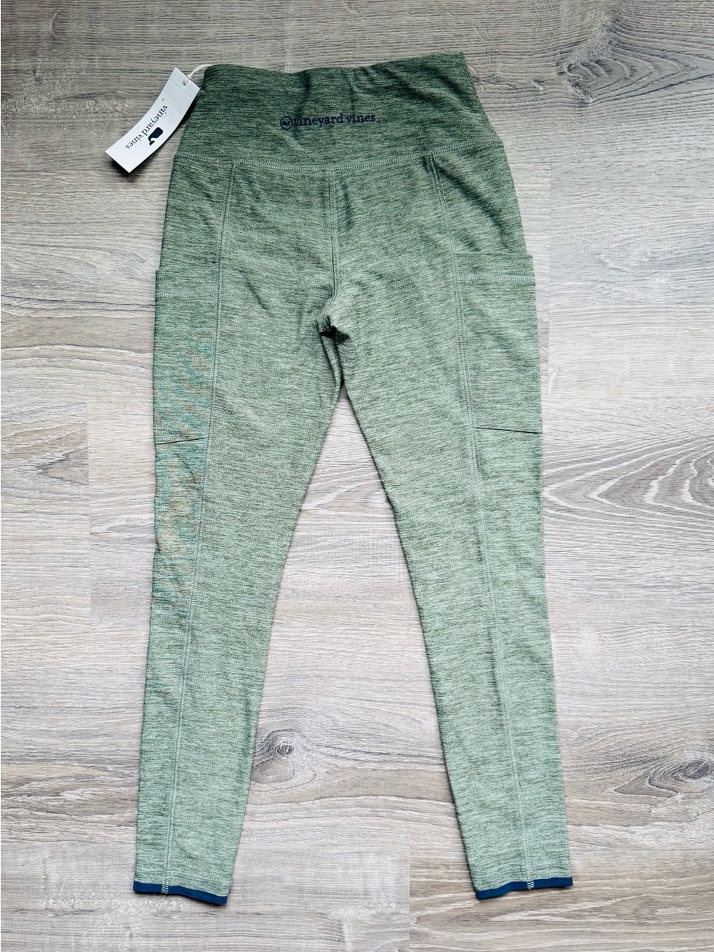 Vineyard Vines NWT Women’s XXS Olive Heather Active Leggings Blue Trim Pockets - Picture 3 of 9